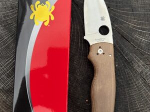Spyderco Shaman M4!